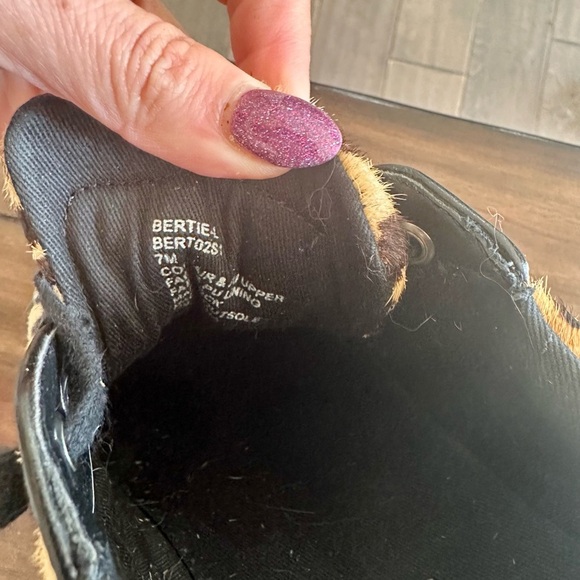 Steve Madden Leopard Print Sneakers Size 7 - Picture 2 of 4